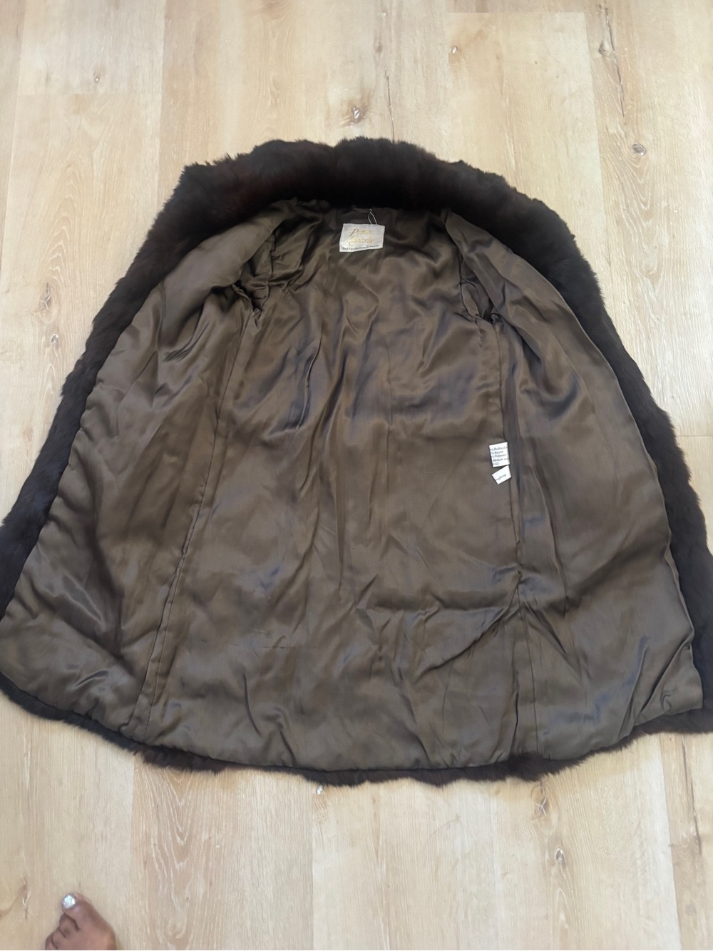 Princess Caravelle Authentic Rabbit Fur Coat - Picture 8 of 12
